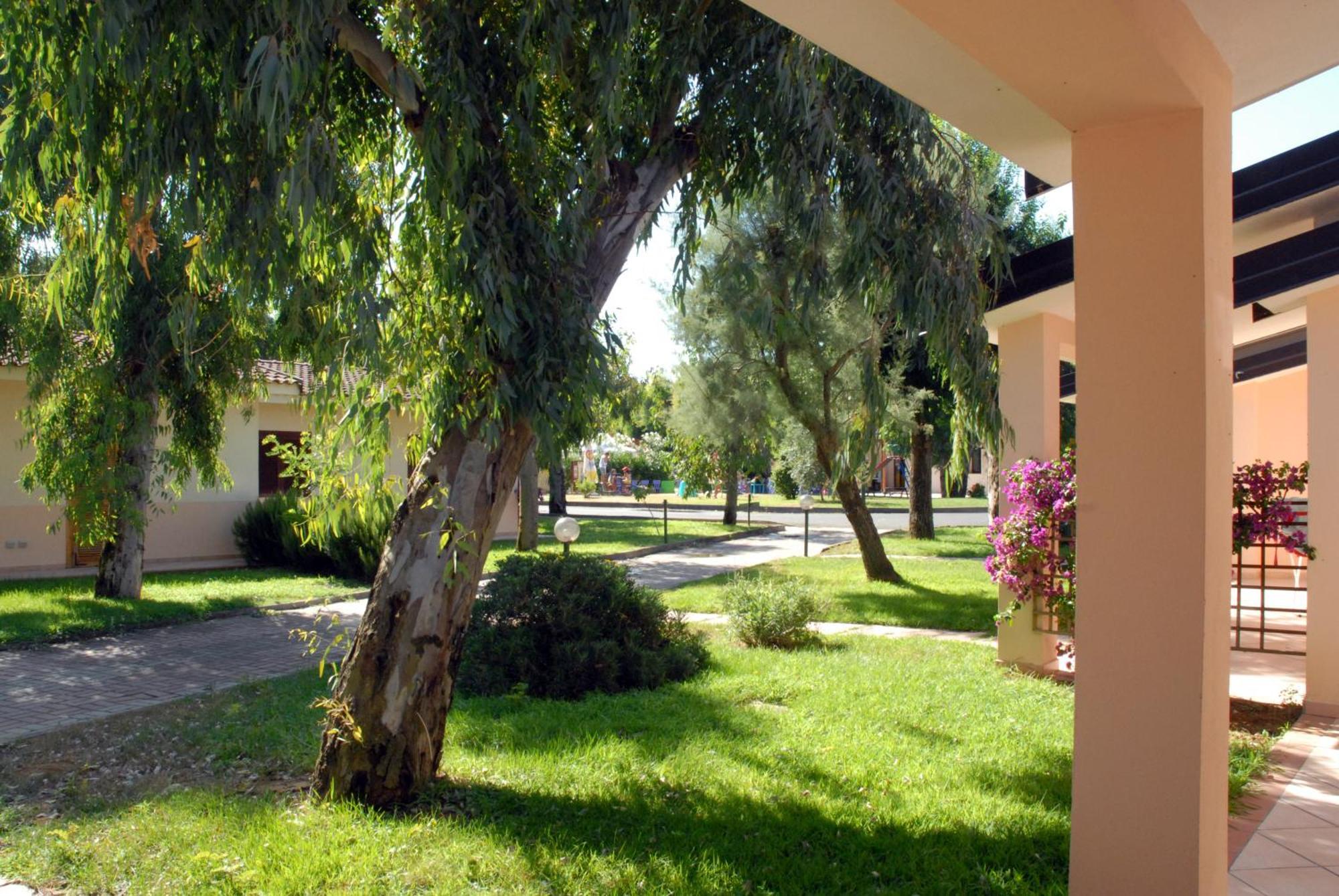Th Marina Di Sibari - Baia Degli Achei Village Exterior photo
